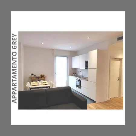 Grey Il Nuovo Bicamere Con Terrazza E Parcheggio Apartament